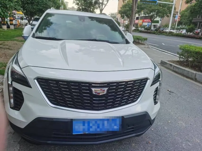 Cadillac 2021 XT4 2.0T 28T Two-Drive Leading Automatic Gear 2