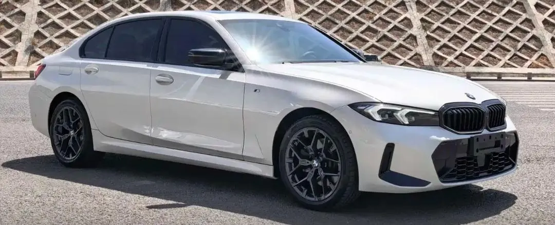 BMW 3 Series 2025 330Li 2.0T M Sports Obsidian Night Suit Automatic Gear 3
