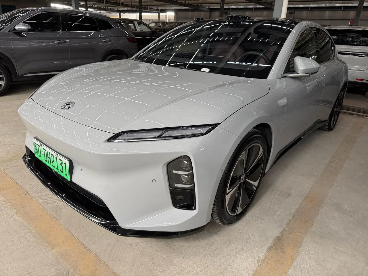 Open image lightbox: NIO 2025 ET5 75kWh automatic transmission