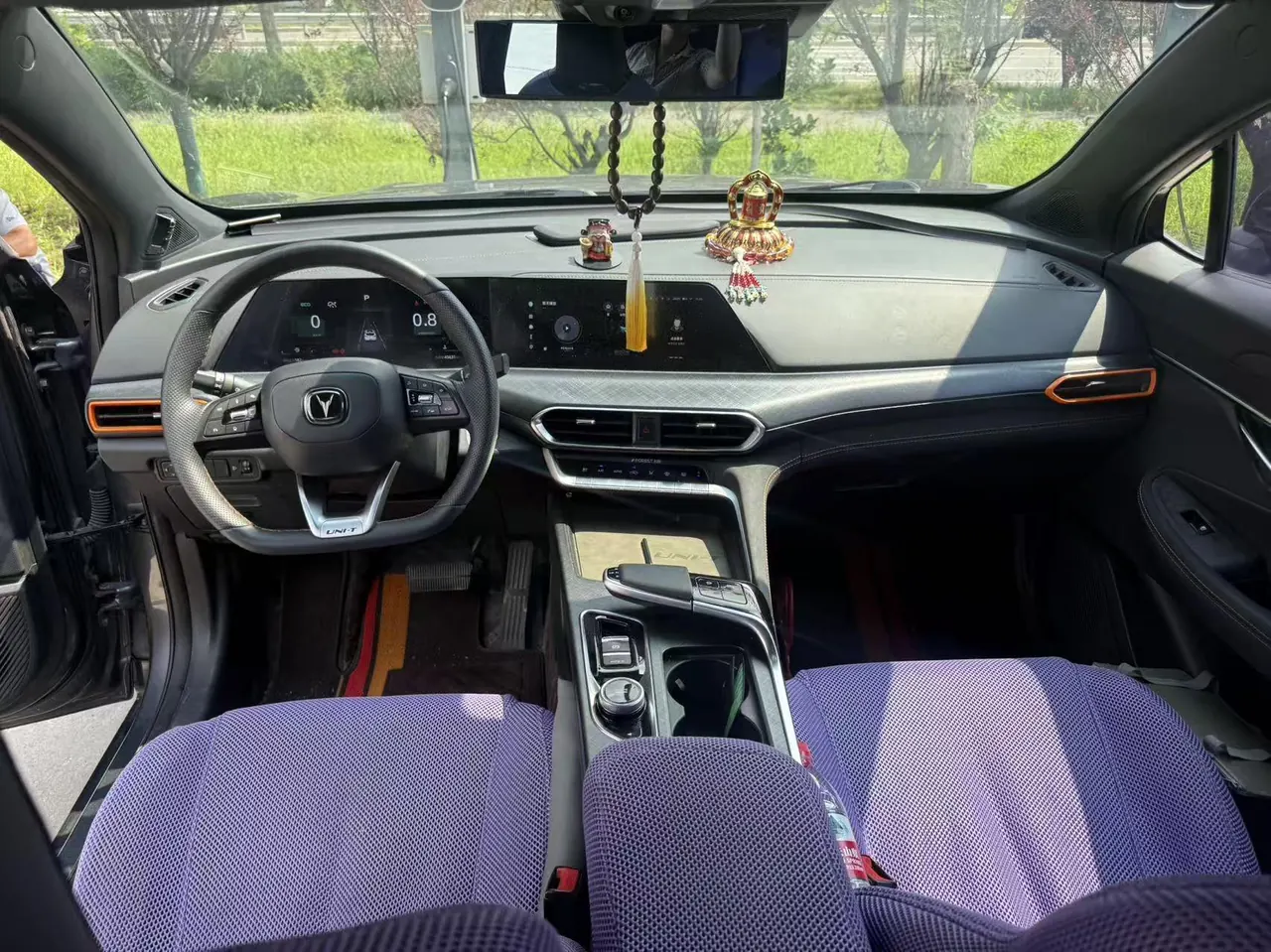 ChangAn 2022 UNI-T 1.5T honorable automatic gear 5
