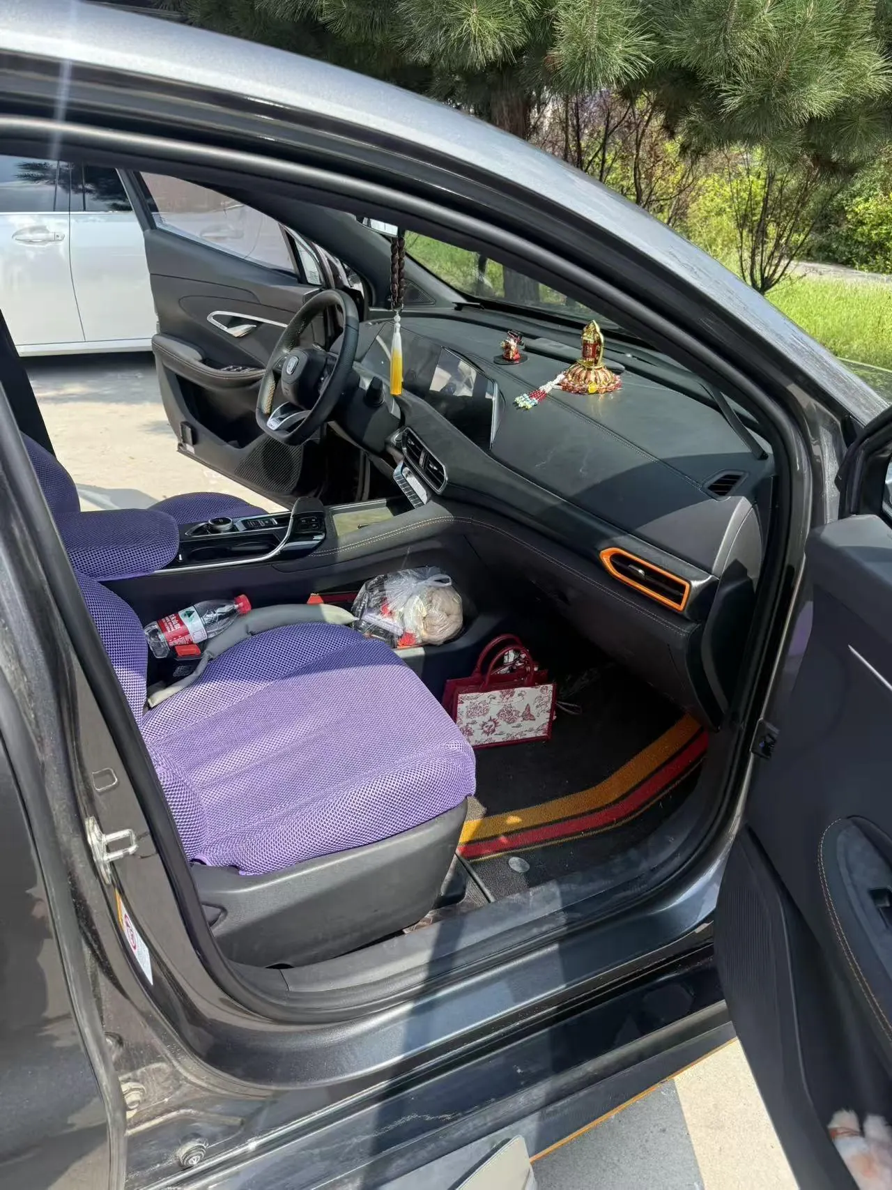 ChangAn 2022 UNI-T 1.5T honorable automatic gear 8