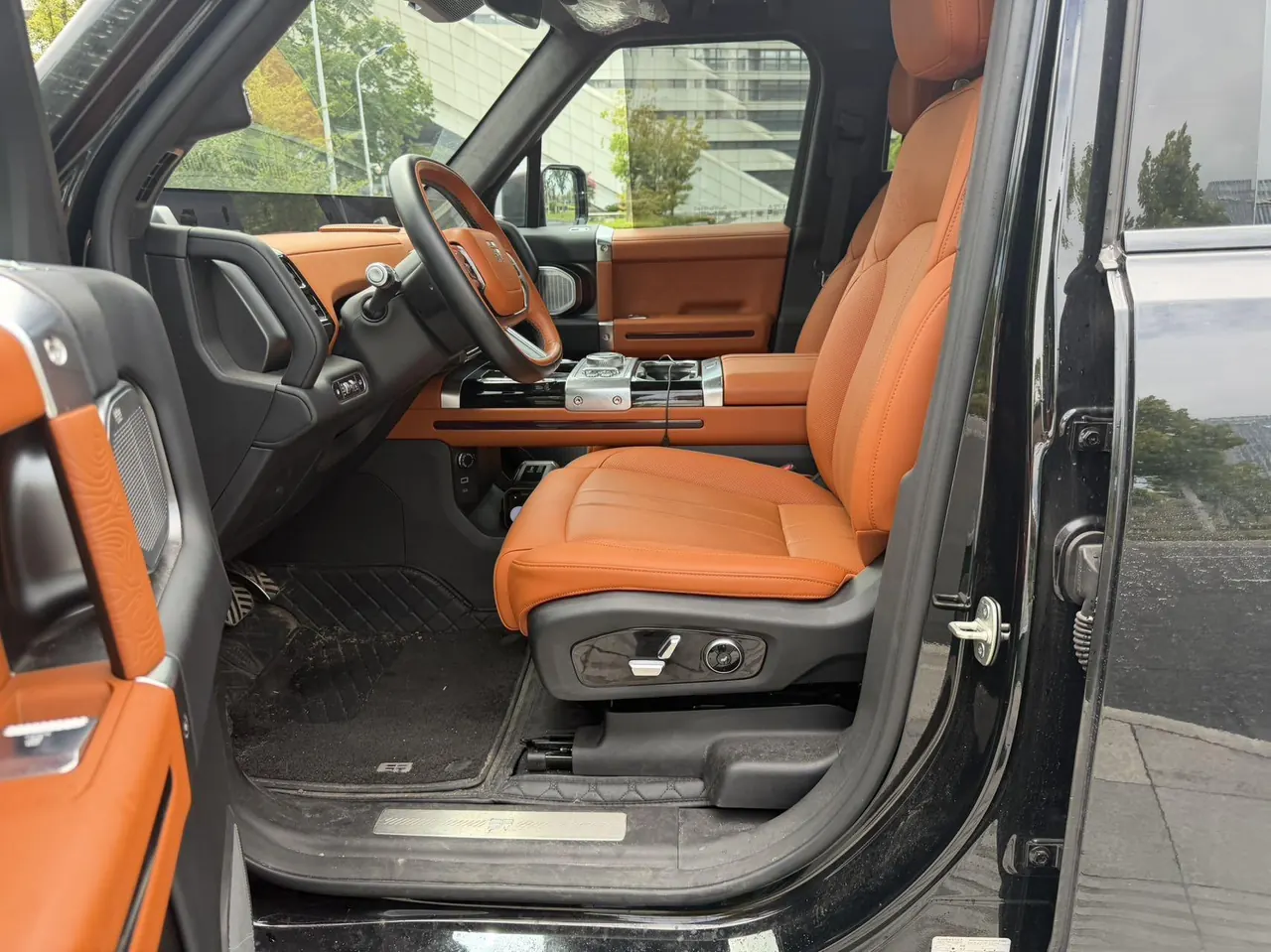 Vertical and horizontal 2025 G700 CDM-O 2.0T longitudinal wild version 6 automatic gear 2