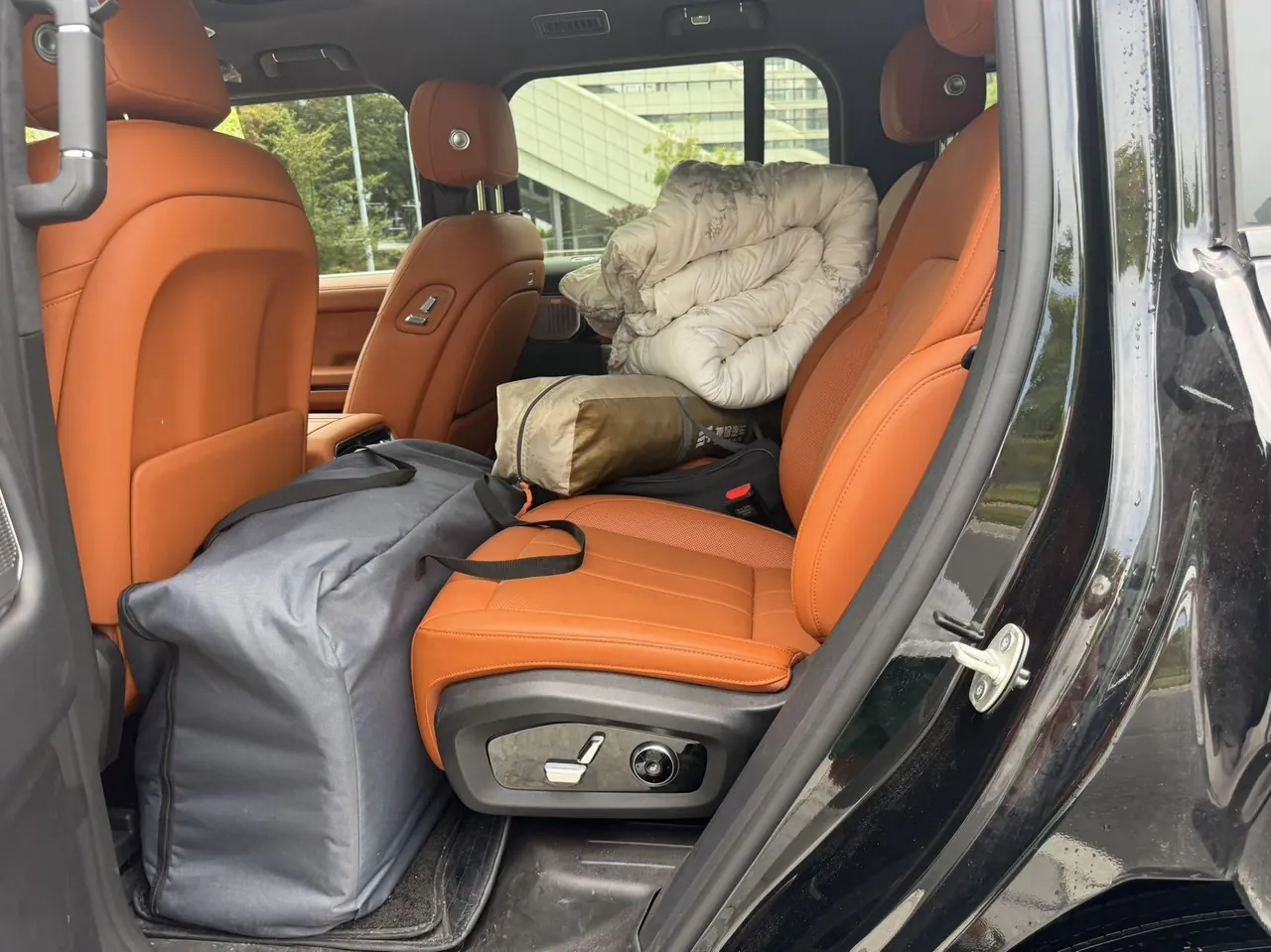 Vertical and horizontal 2025 G700 CDM-O 2.0T longitudinal wild version 6 automatic gear 3