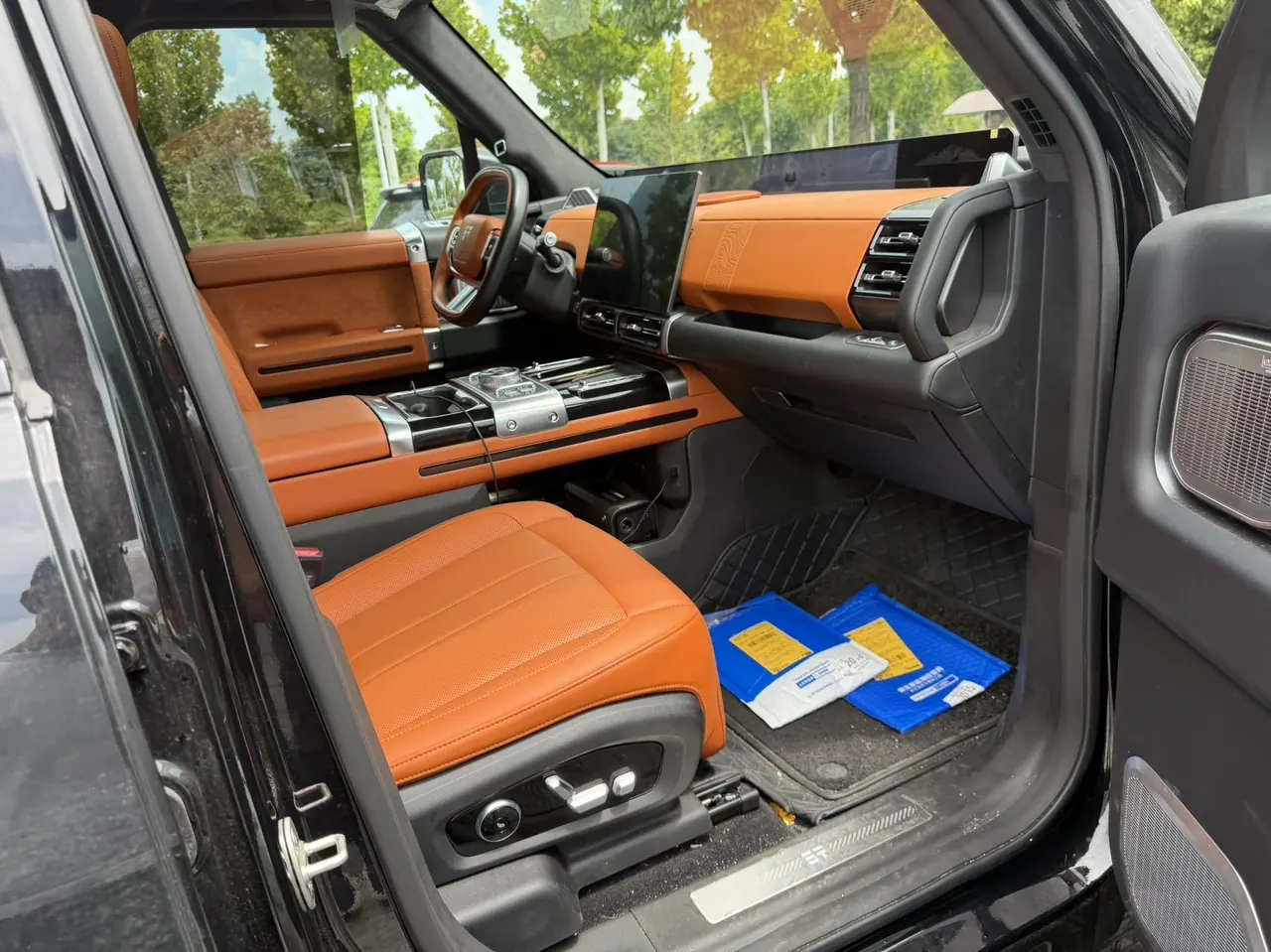 Vertical and horizontal 2025 G700 CDM-O 2.0T longitudinal wild version 6 automatic gear 6