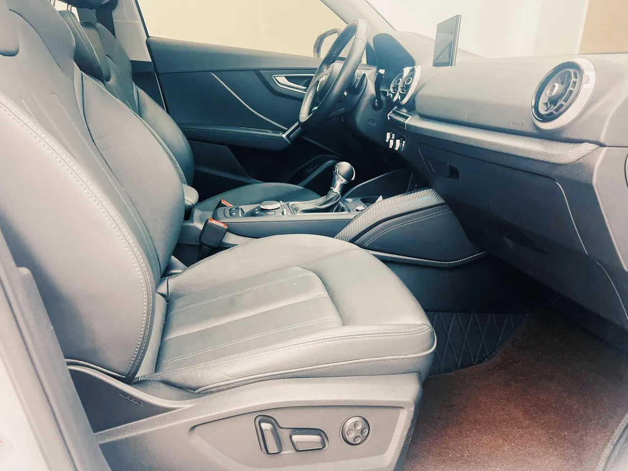 Audi 2022 Q2L 1.4TFSI 35TFSI Fashion Elegant Automatic 3