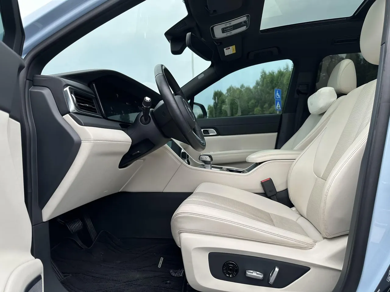 Li 2020 ONE 1.2T extended range 6-seat automatic gear 3