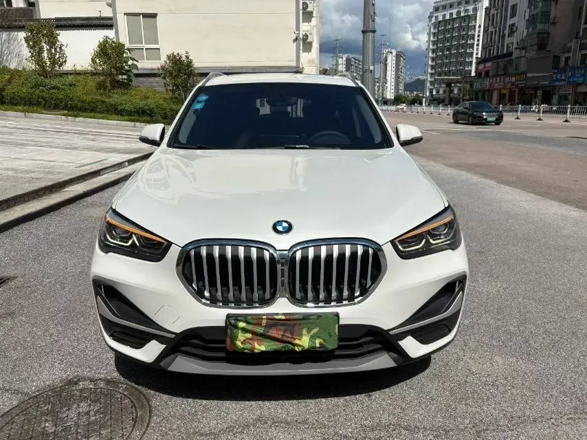 BMW 2020 X1 sDrive25Li 2.0T Leading Automatic Gear 2