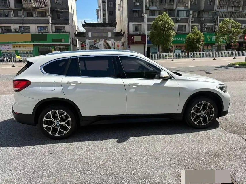 BMW 2020 X1 sDrive25Li 2.0T Leading Automatic Gear 6