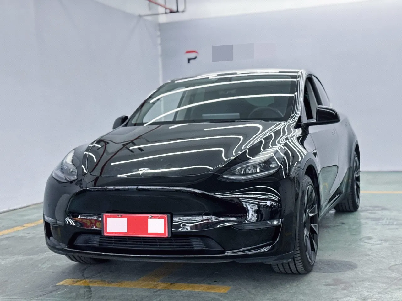 Open image lightbox: Tesla 2021 Model Y Standard Endurance Rear Drive Automatic Gear