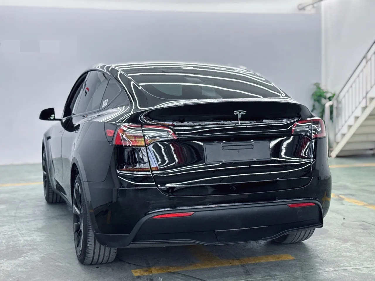 Tesla 2021 Model Y Standard Endurance Rear Drive Automatic Gear 7