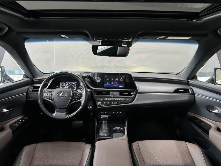 Lexus ES (Imported) 2021 ES300h 2.5 Stepless Premium Edition Automatic Gear 8
