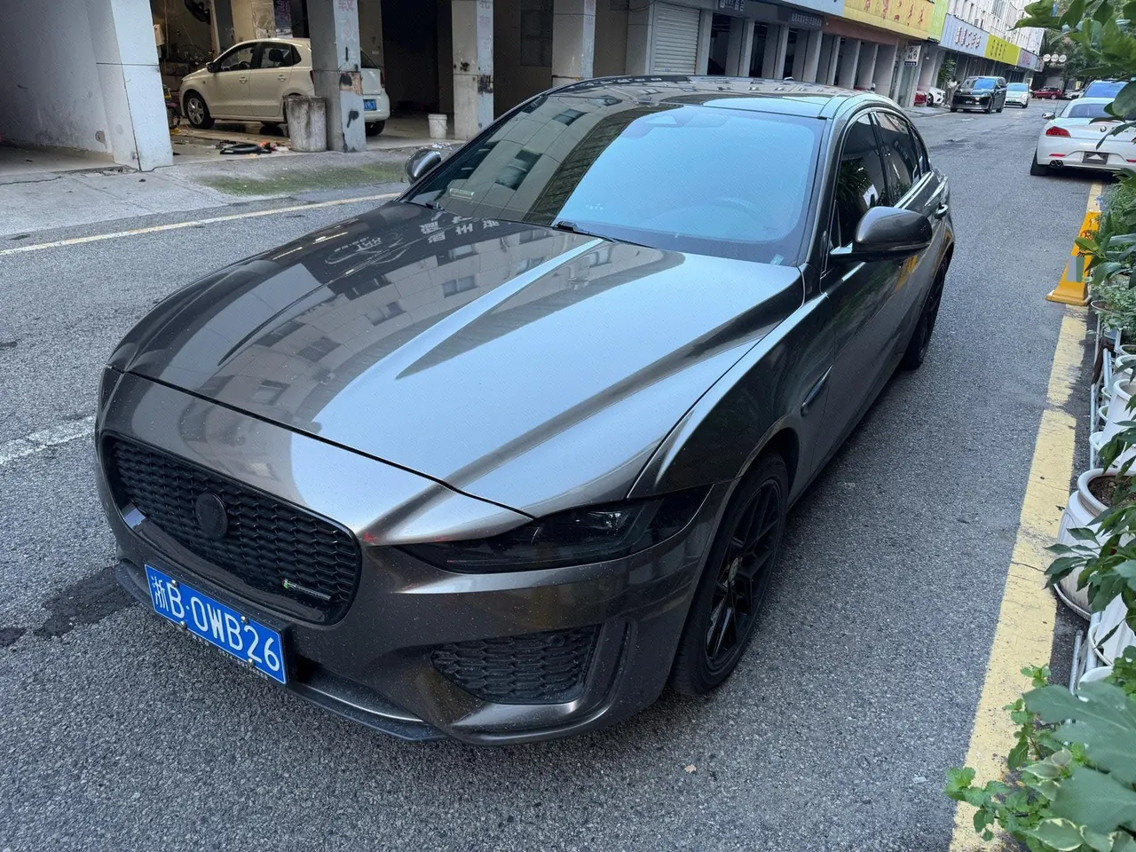 Open image lightbox: Jaguar 2021 XEL 2.0T 250PS Obsidian Black Sports Edition Automatic Gear