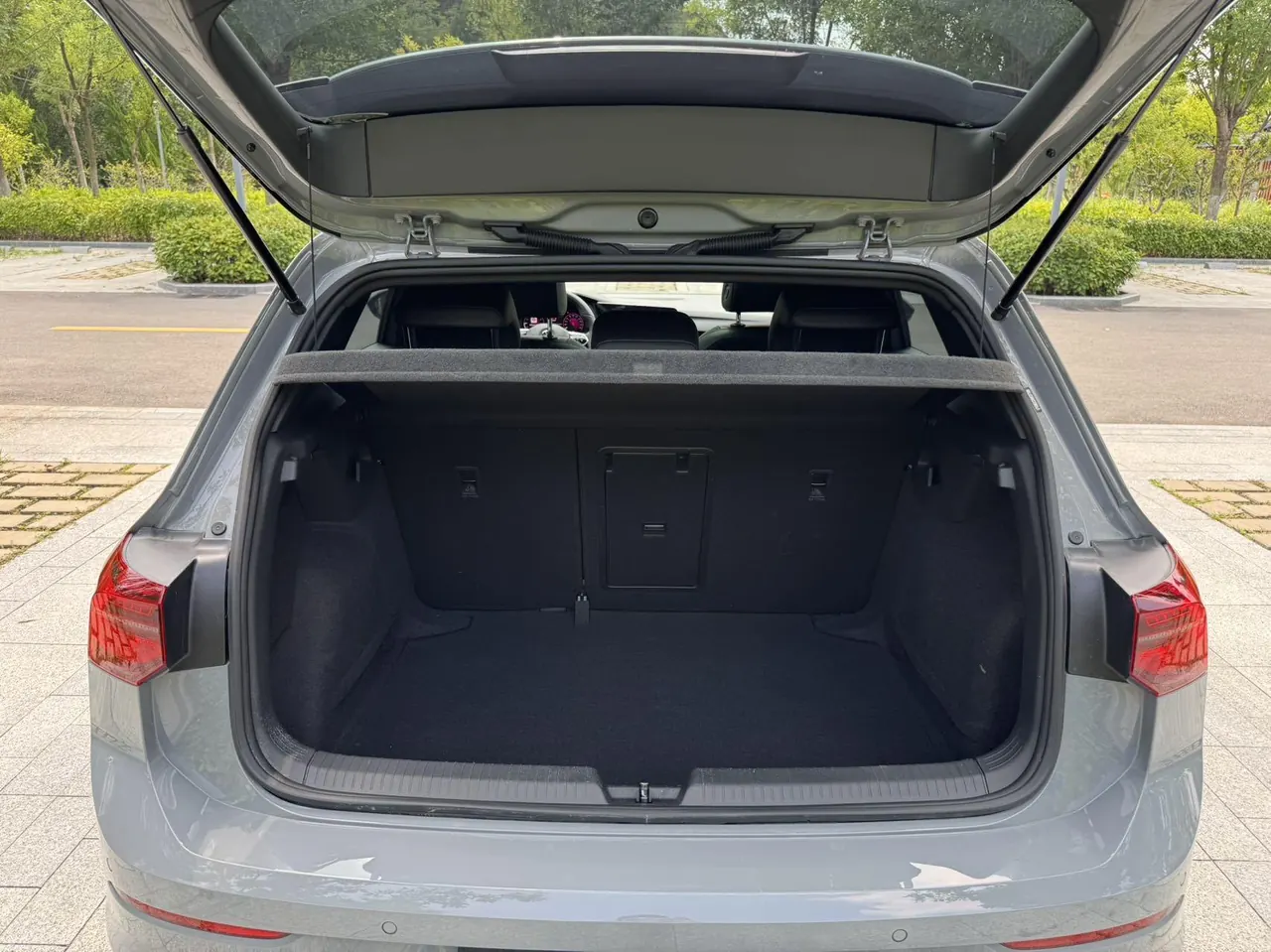 Volkswagen 2021 Golf 8 R-Line 1.4TSI 280TSI Automatic 17