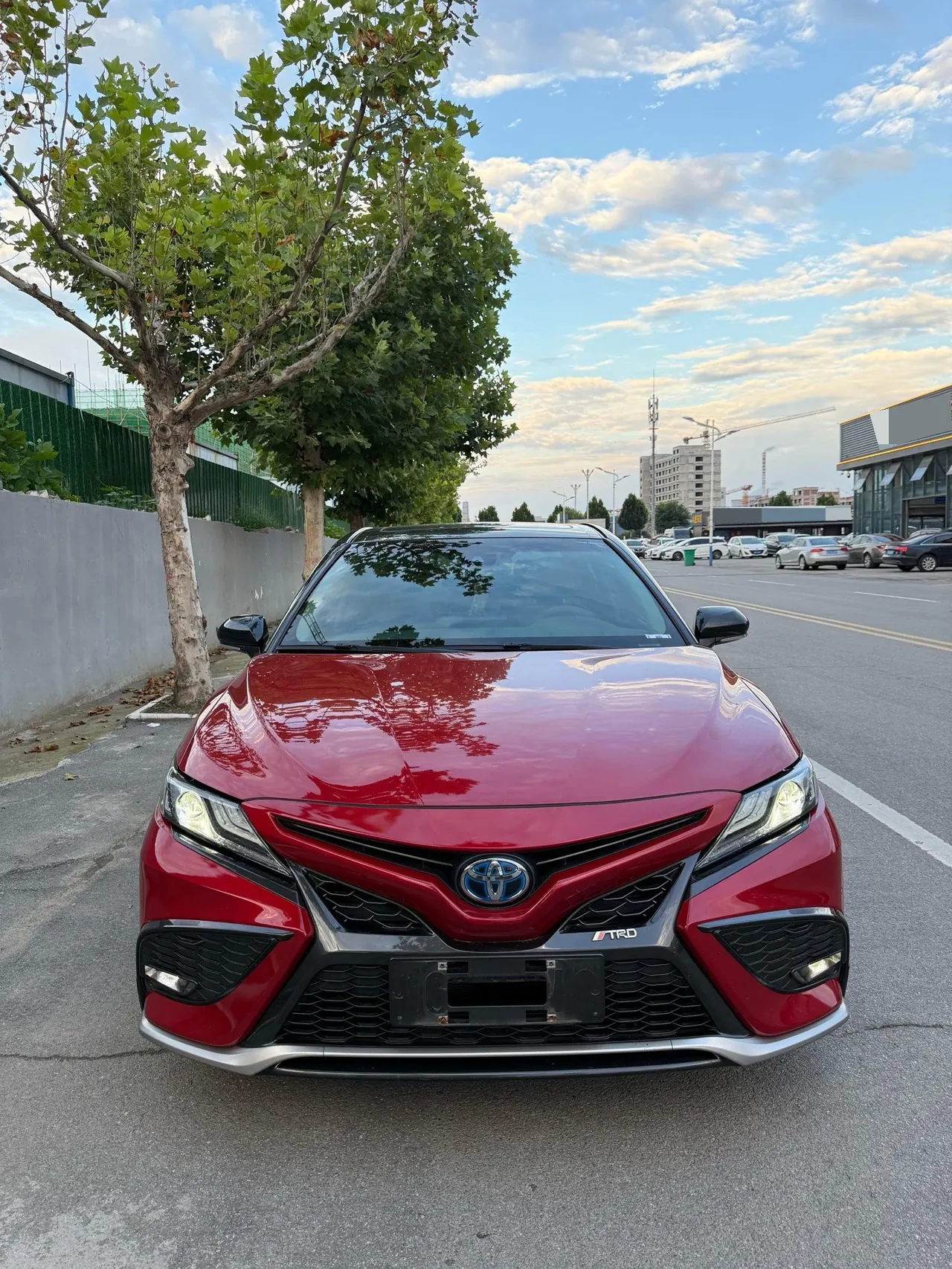 Toyota 2021 Camry Dual Engine 2.5HS Stepless Front Edition Automatic Gear 3