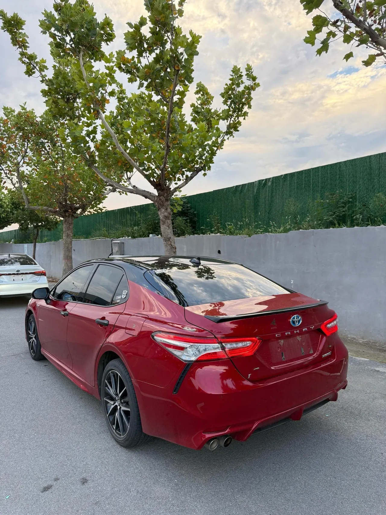 Toyota 2021 Camry Dual Engine 2.5HS Stepless Front Edition Automatic Gear 9