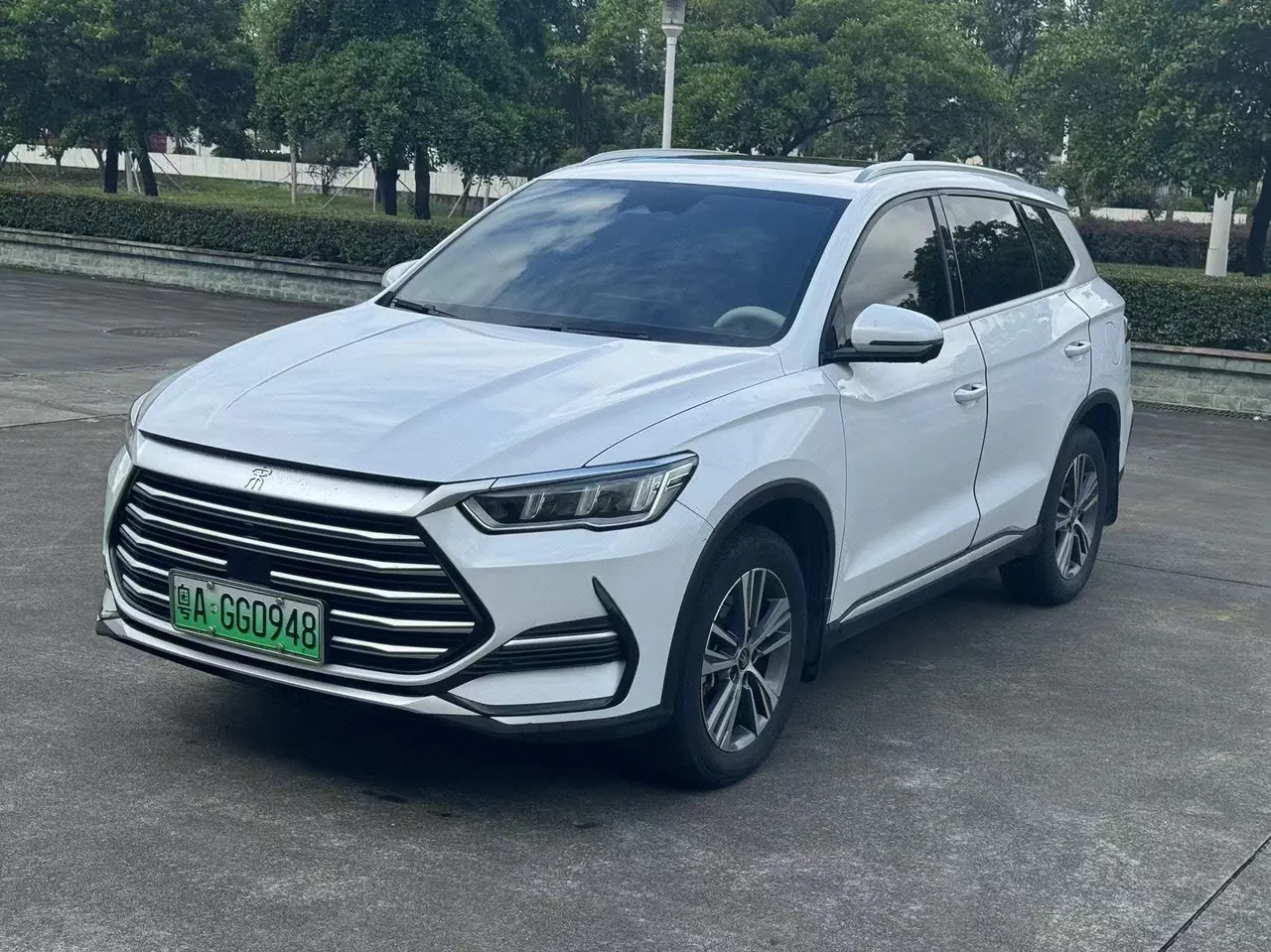 打开图片灯箱:BYD Song Pro New Energy 2022 Song Pro DM-i 1.5 Stepless 51km Honorable Automatic Gear