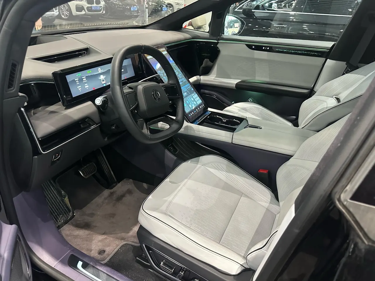 HiPhi 2021 HiPhi X Flagship 6-seat Automatic Gear 2