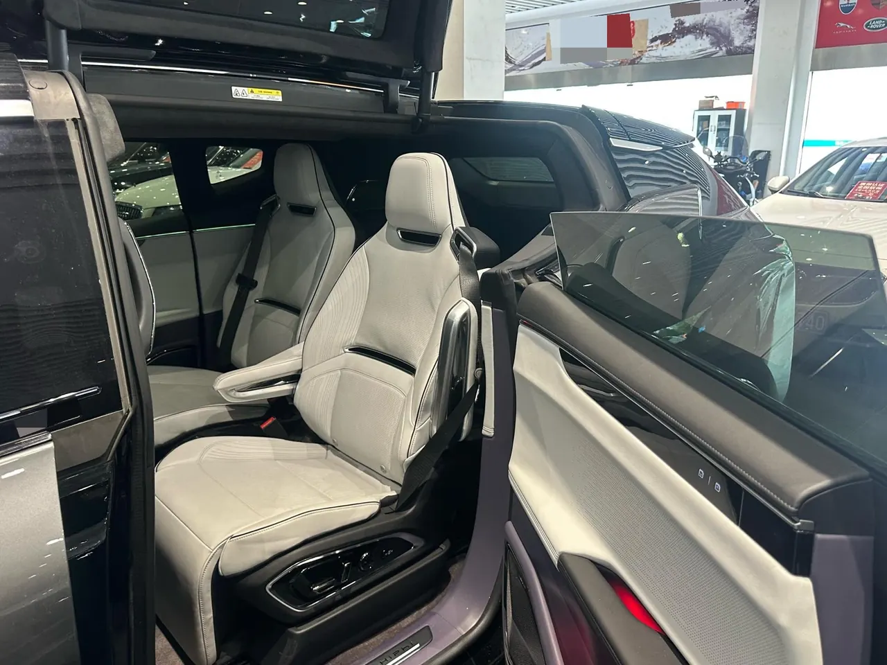 HiPhi 2021 HiPhi X Flagship 6-seat Automatic Gear 3