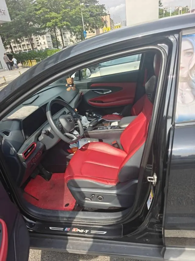 ChangAn 2020 UNI-T 1.5T Flagship Automatic Gear 3