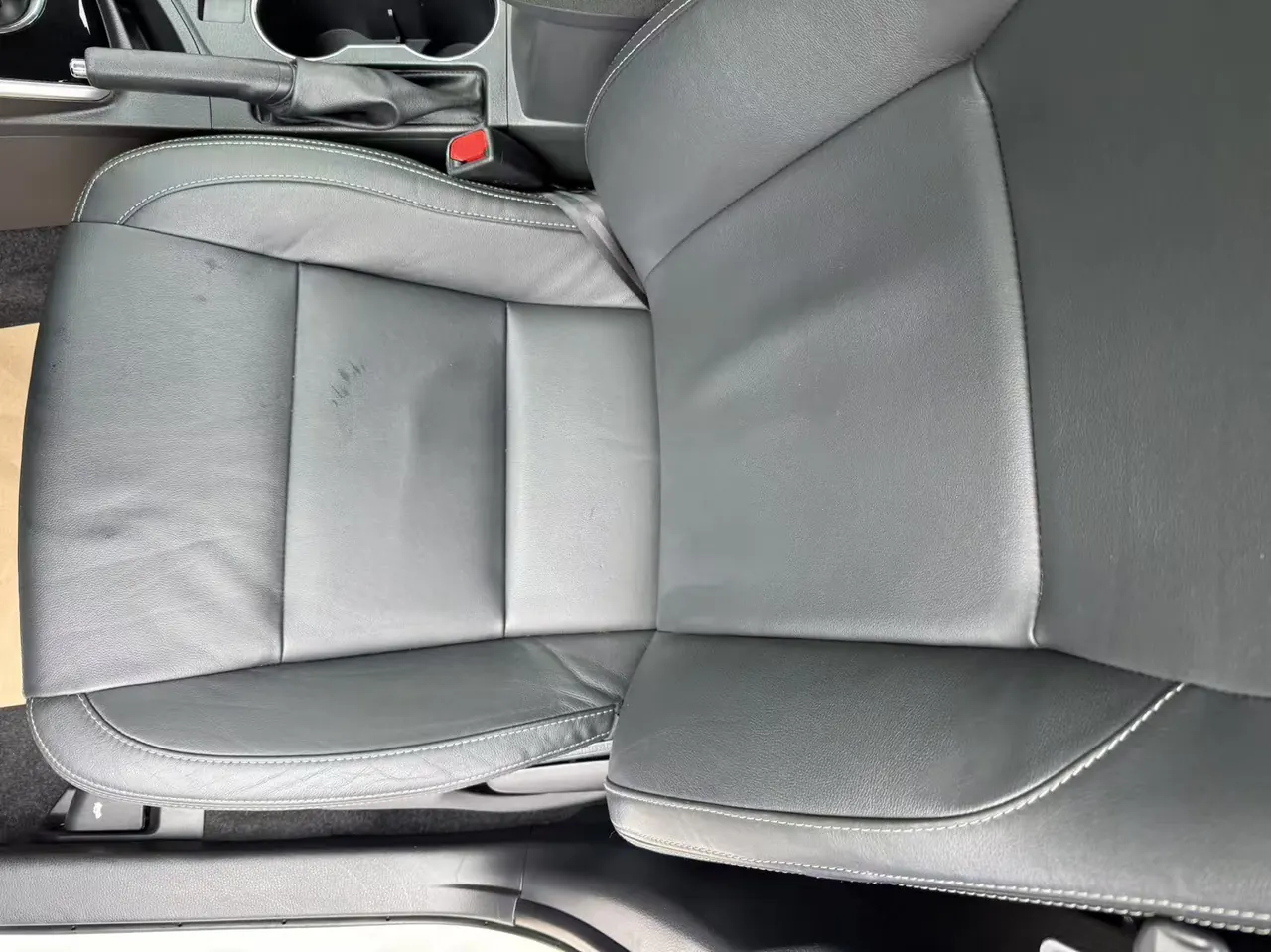 Toyota 2020 Corolla Double Engine E 1.8 Stepless Comfort Edition Automatic Gear 5