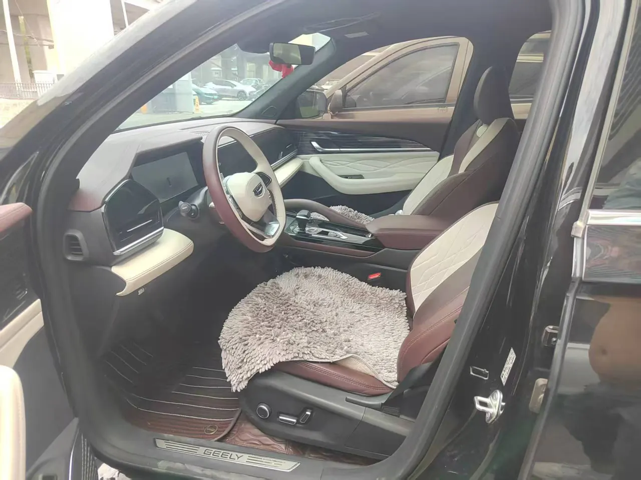 Geely 2024 XingyueL (Monjaro) 2.0TD high-power two-wheel drive cloud version automatic gear 6