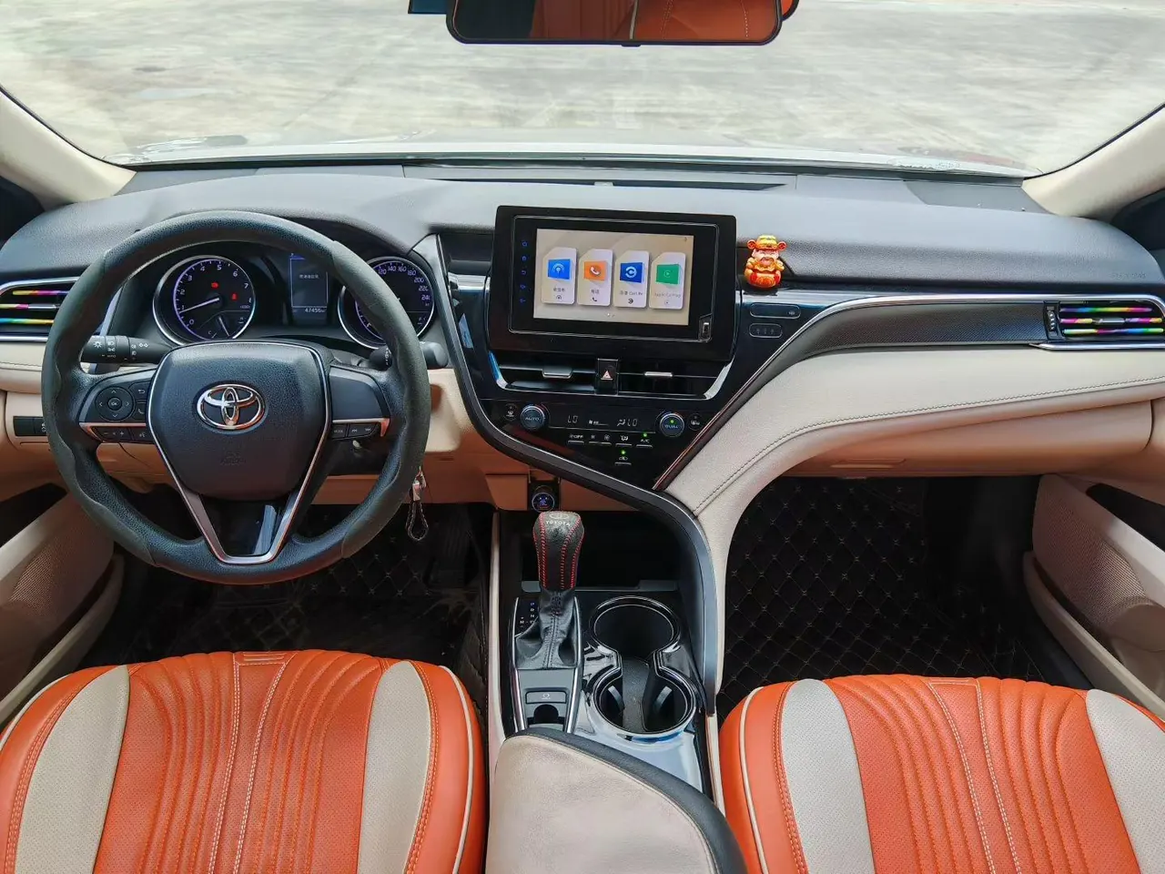 Toyota 2021 Camry 2.0E Stepless Elite Edition Automatic Gear 4
