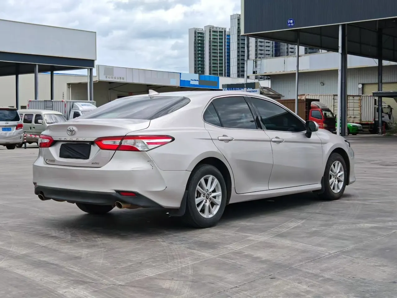 Toyota 2021 Camry 2.0E Stepless Elite Edition Automatic Gear 8