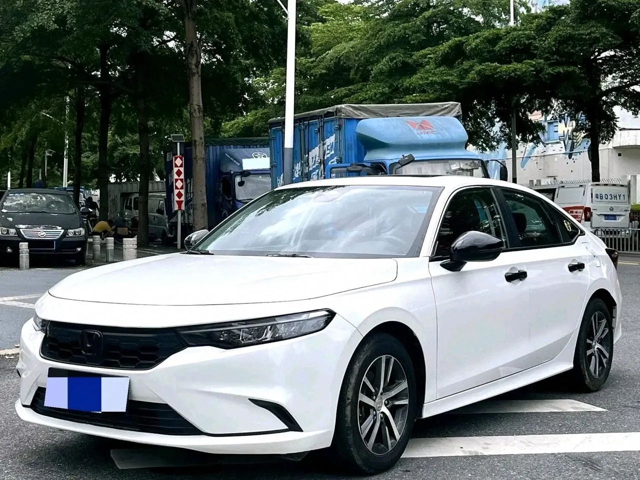 打开图片灯箱:Honda 2023 model 1.5T stepless 240TURBO leading version automatic gear
