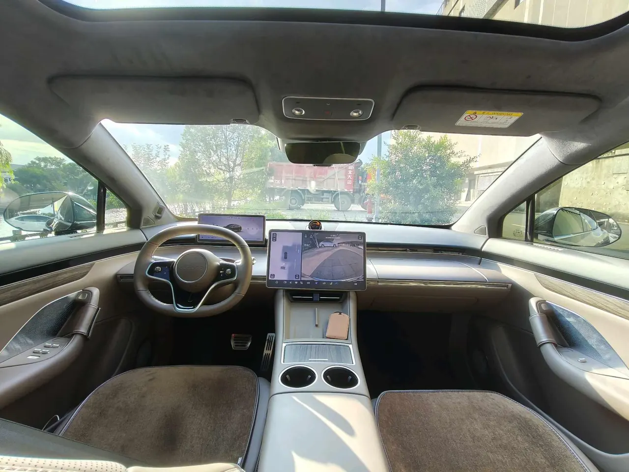 Intellectual 2024 R 7 736km UItra automatic gear 15