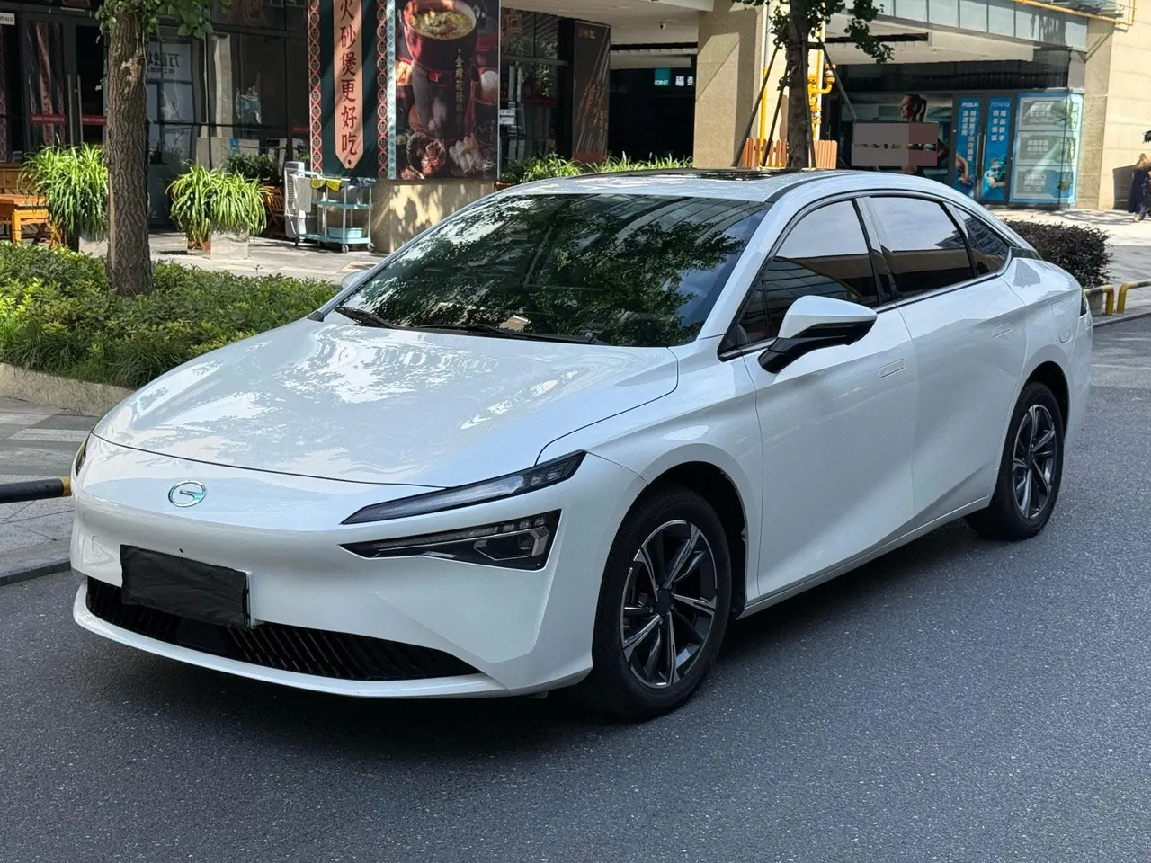 GAC Aion 2024 Aion S MAX 70 Star Edition 53.7kWh Automatic Gear - View 1