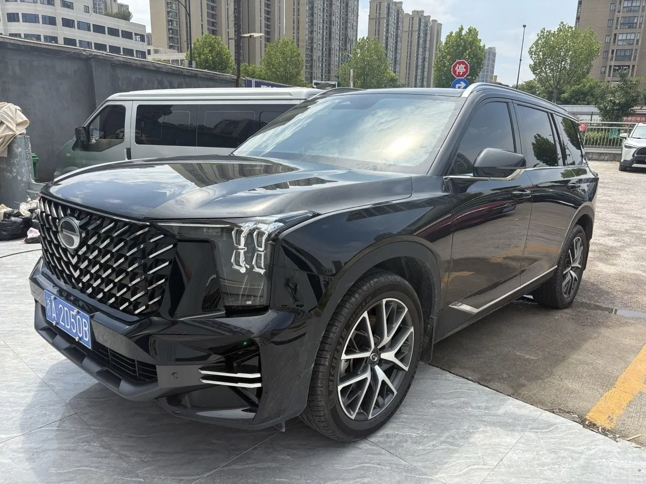 Open image lightbox: Chuanqi 2024 GS8 2.0TGDI Pilot Series Four-wheel Drive Luxury Smart Joint Edition Automatic Gear