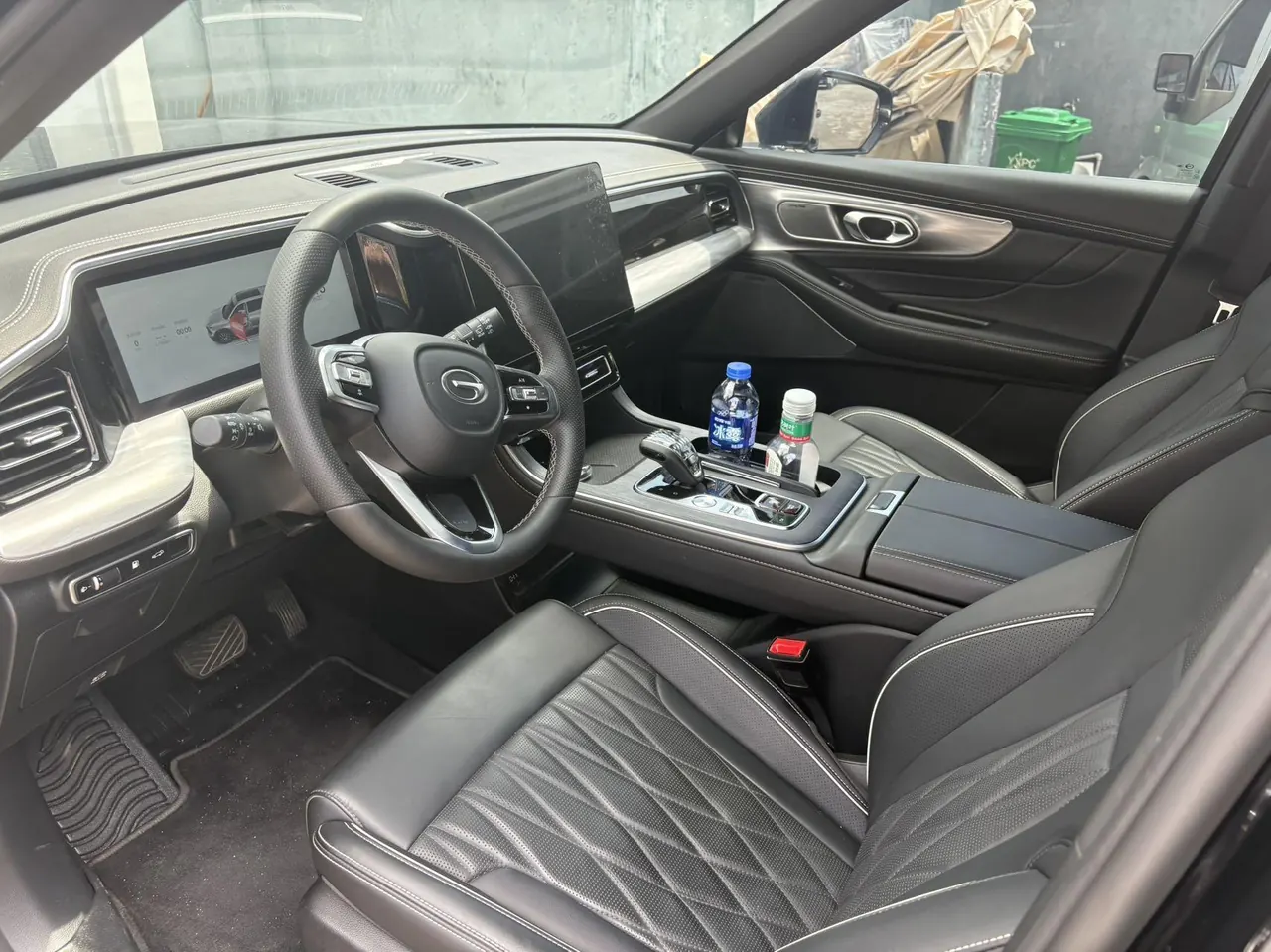 Chuanqi 2024 GS8 2.0TGDI Pilot Series Four-wheel Drive Luxury Smart Joint Edition Automatic Gear 5