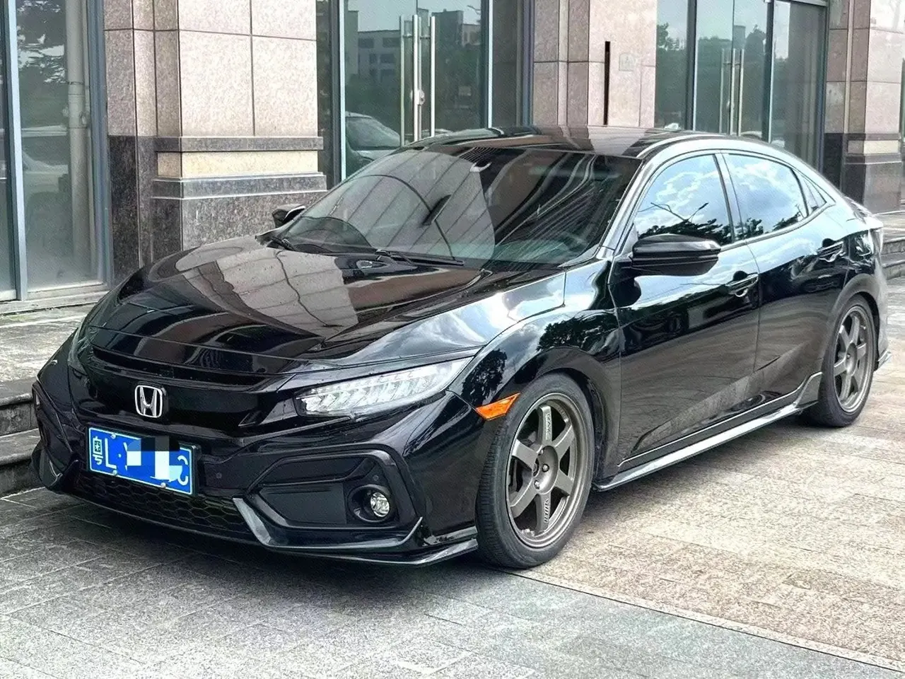打开图片灯箱:Honda 2021 Civic Hatchback 1.5T Stepless 220TURBO Tide Cool Control Automatic Gear