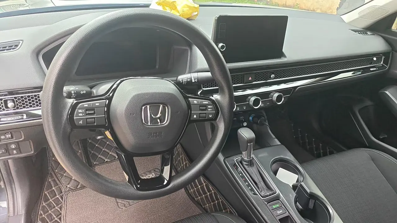 Honda 2023 Civic 1.5T CVT 240TURBO Sporty Edition Automatic 3