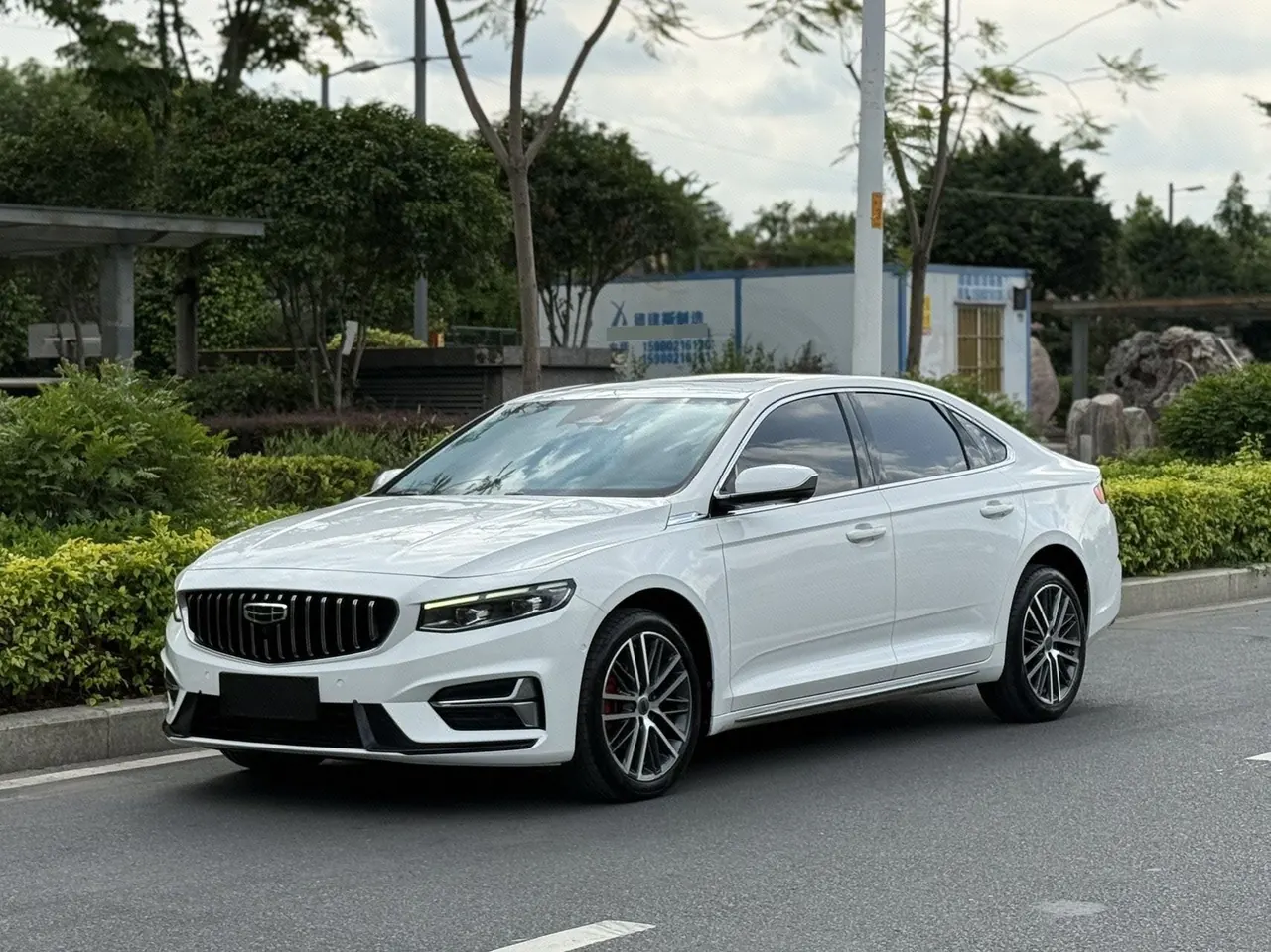 Open image lightbox: Geely 2023 Xingrui 2.0TD Honorable Automatic Transmission