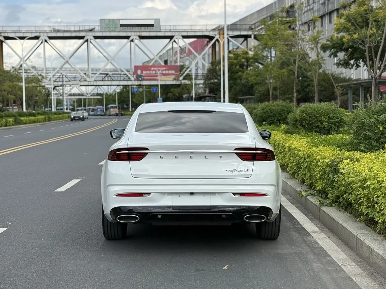 Geely 2023 Xingrui 2.0TD Honorable Automatic Transmission 4