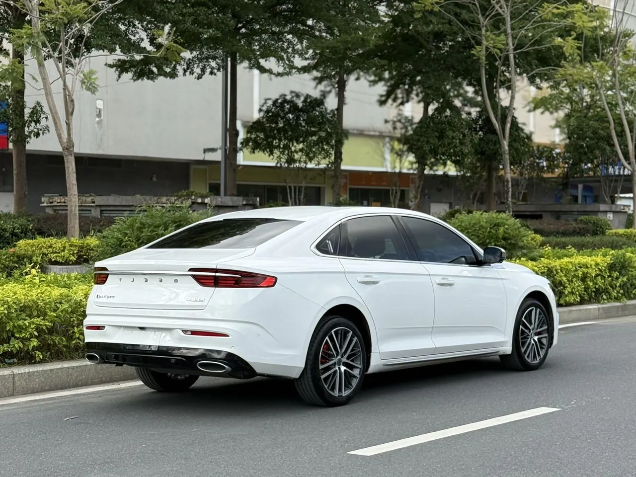 Geely 2023 Xingrui 2.0TD Honorable Automatic Transmission 5