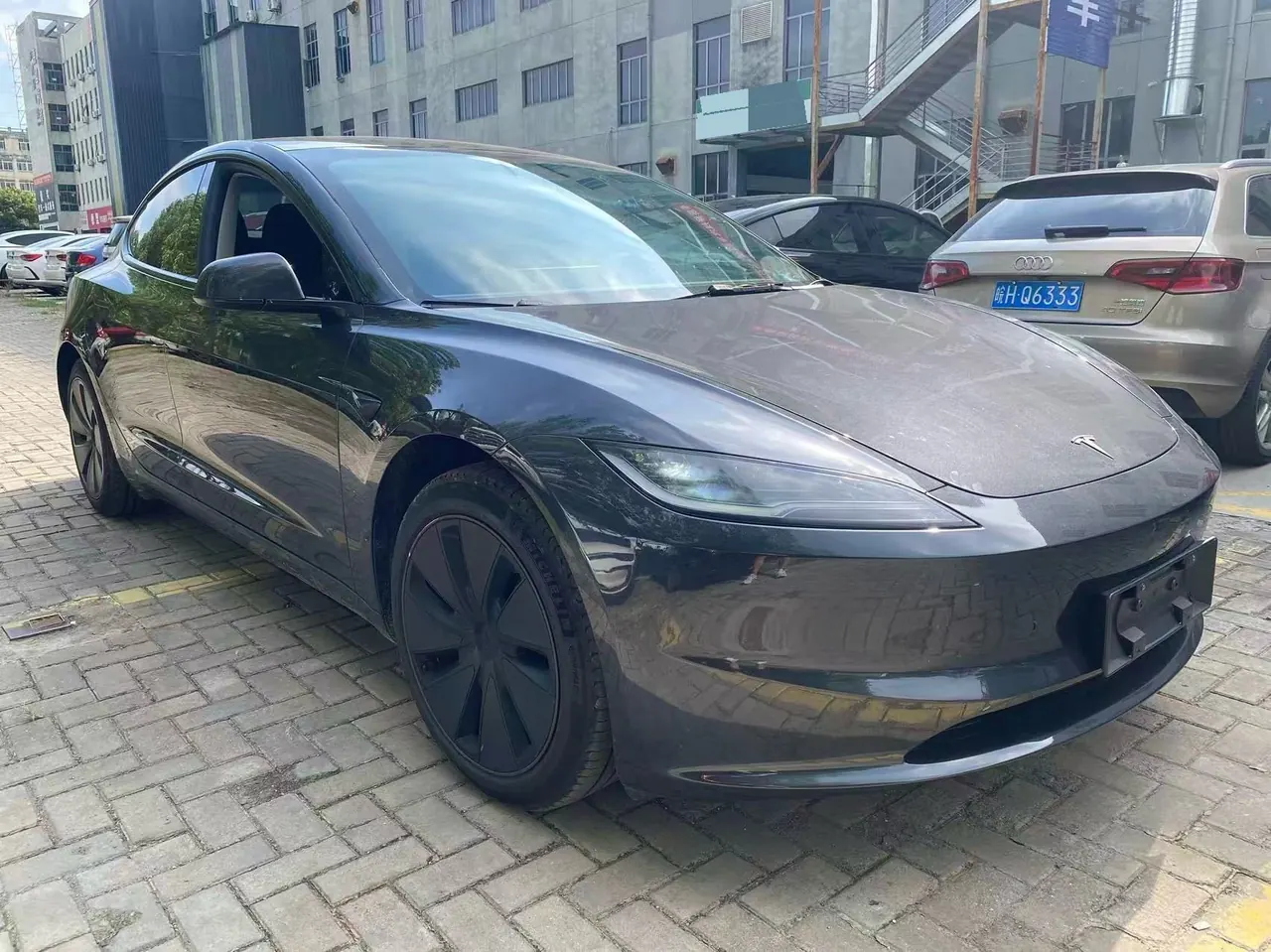 Tesla 2023 Model 3 Rejuvenation Edition Rear Wheel Drive Automatic Transmission 2