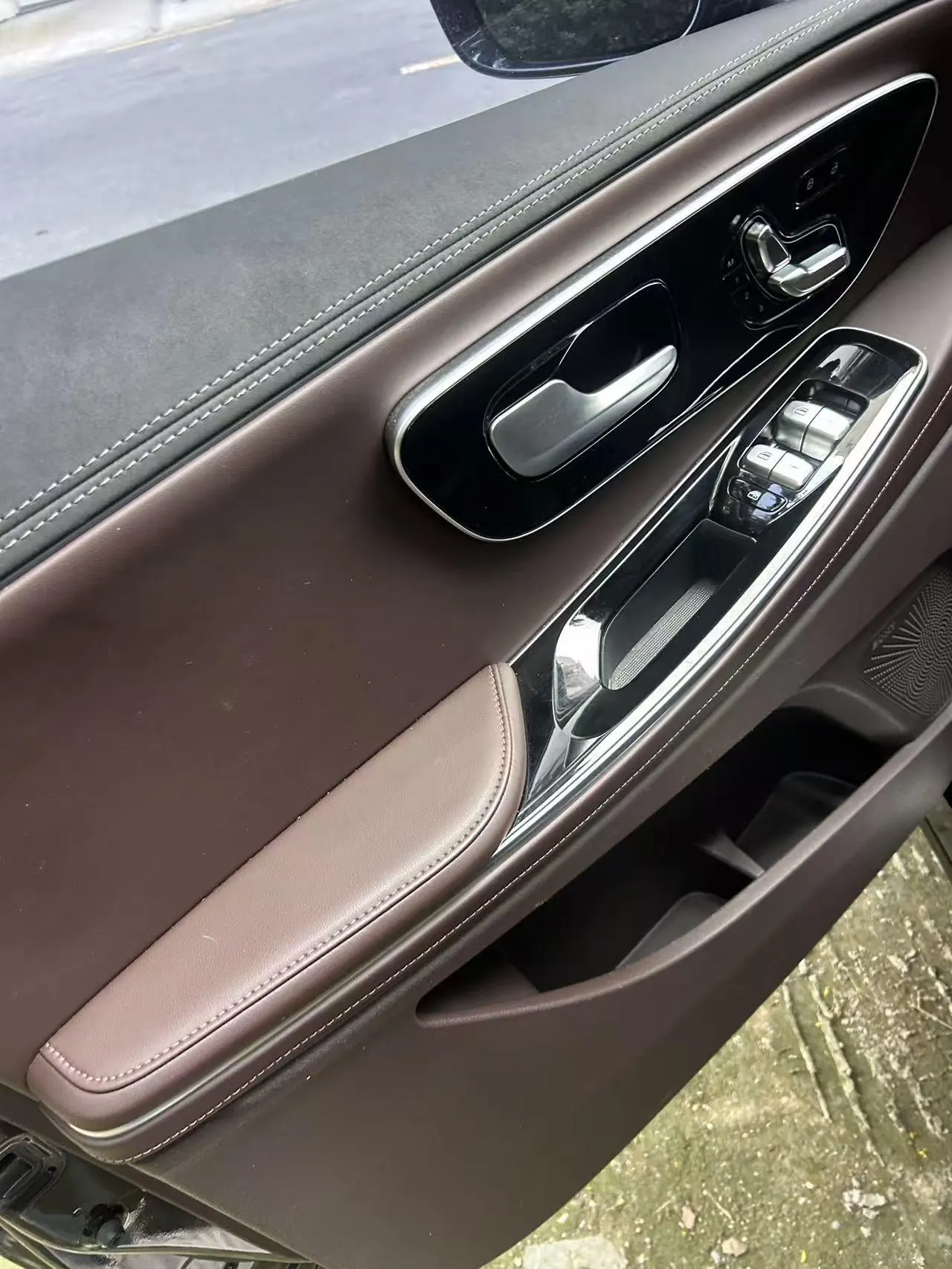 Xingtu 2023 Lanyue 2.0T 400T Two-wheel Drive Xingyao Edition 7-seat Automatic Gear 6