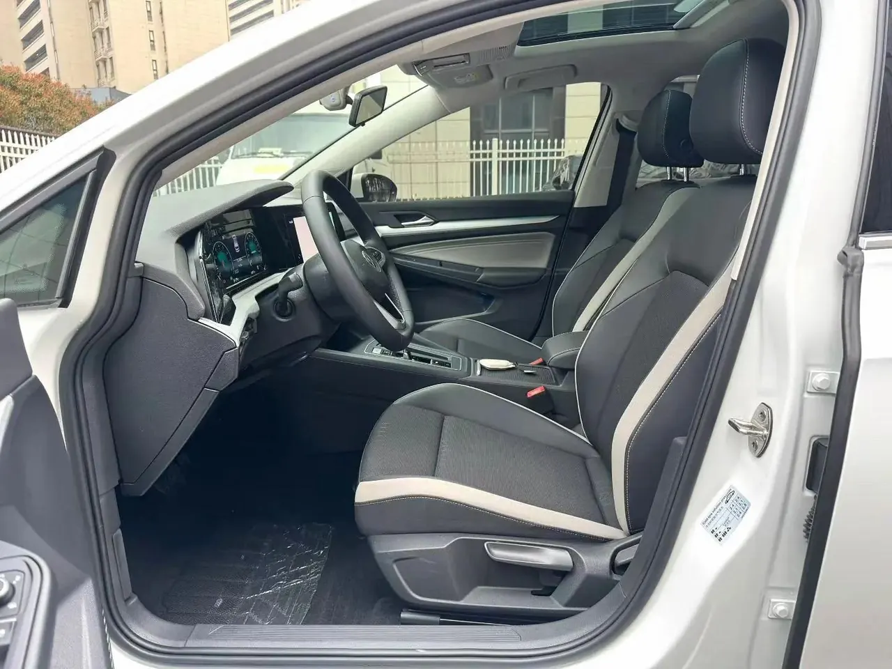 Volkswagen 2021 Golf 8 PRO 1.4TSI 280TSI Automatic 7