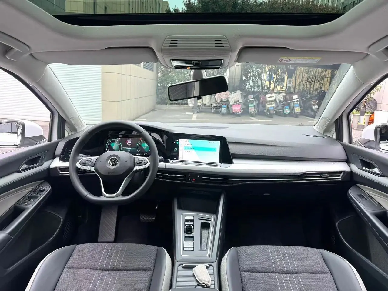 Volkswagen 2021 Golf 8 PRO 1.4TSI 280TSI Automatic 8