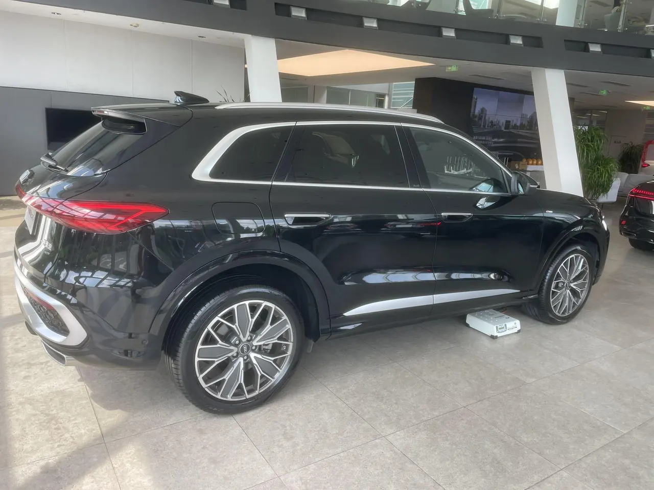Audi 2026 Q5L 20 T 10 million users exclusive version of automatic gear 4