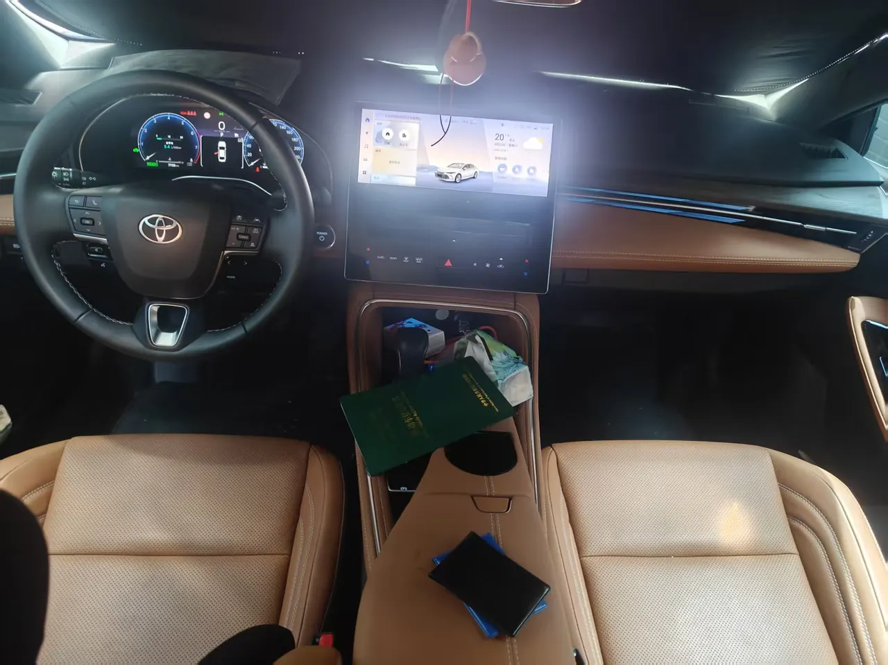 Toyota 2024 Asian Dragon Double Engine 2.5 Stepless XLE Premium Automatic Gear 4