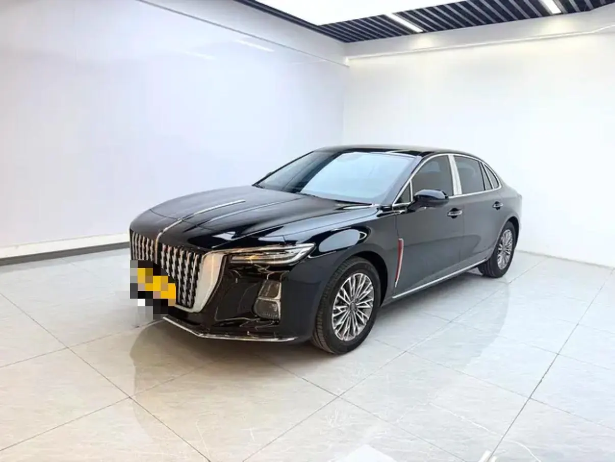 Open image lightbox: HongQi 2024 H5 2.0T Zhilian Flag Edition Automatic Gear