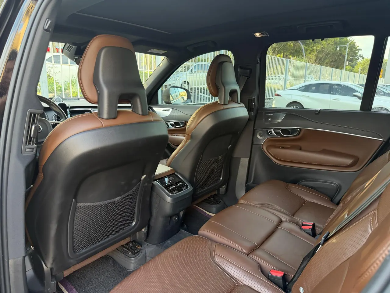 Volvo XC90 (Imported) 2021 XC90 48V 2.0T B6 Zhiya Deluxe Edition 7-seat Automatic Gear 4