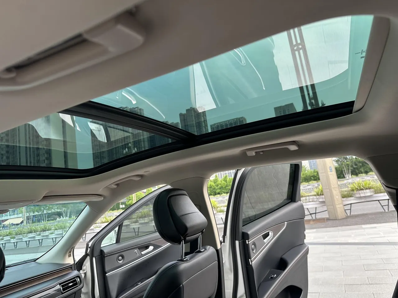 Lincoln Navigator (Imported) 2021 Navigator 2.0T 4-wheel Drive Elegant Edition Automatic Gear 10