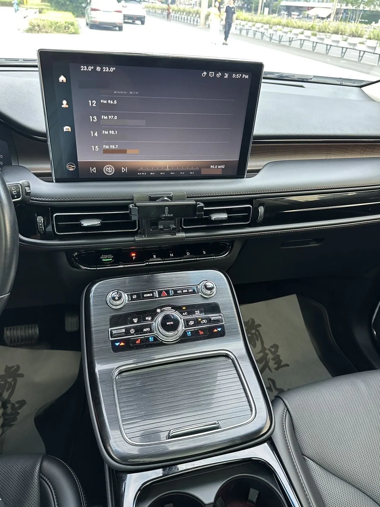 Lincoln Navigator (Imported) 2021 Navigator 2.0T 4-wheel Drive Elegant Edition Automatic Gear 16
