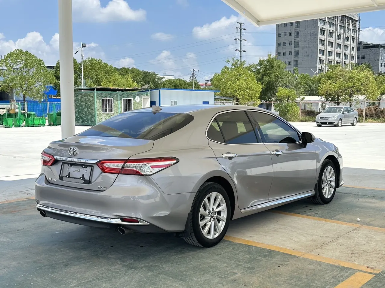 Toyota 2023 Camry 2.0G Stepless Deluxe Edition Automatic Gear 7