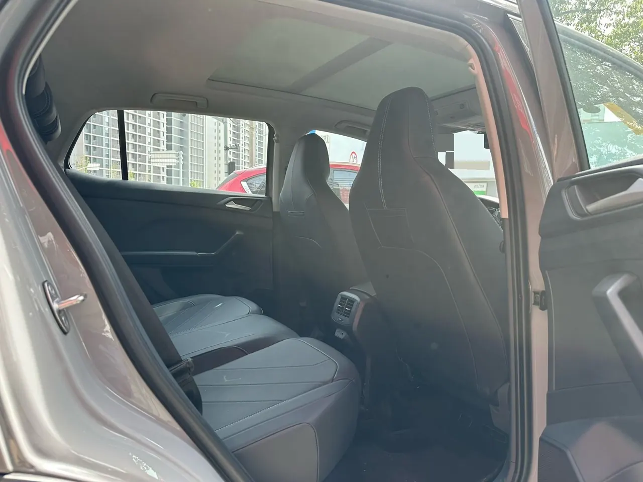 Volkswagen 2026 Tuyue Xinrui 1.5TSI 300TSI Sharp Enjoy Edition Automatic Gear 4