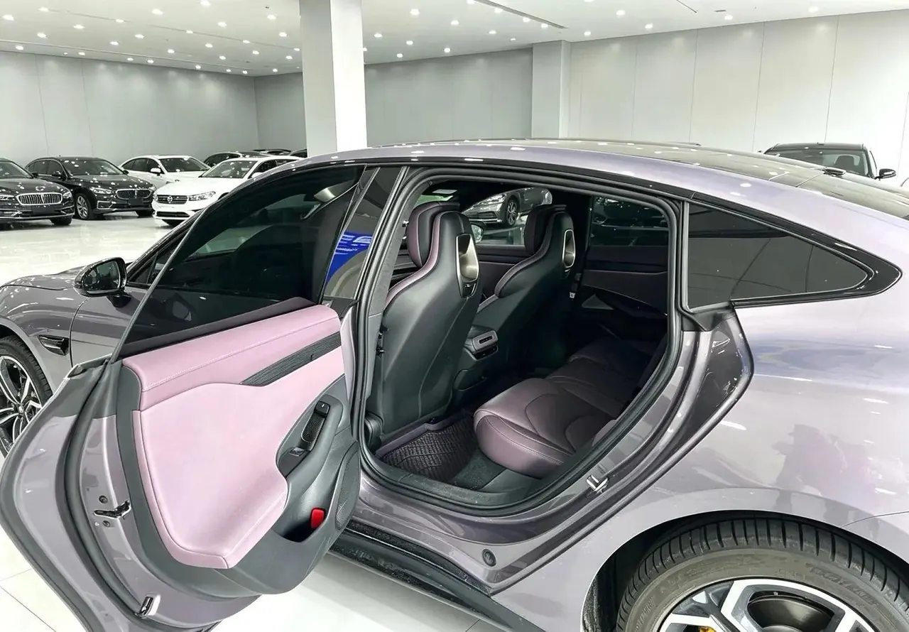 MI 2024 SU 7 800km 4-wheel drive ultra-long endurance high-end smart driving Max version automatic gear 3